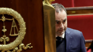 Budget: Lecornu affronte deux motions de censure, avant un nouveau 49.3