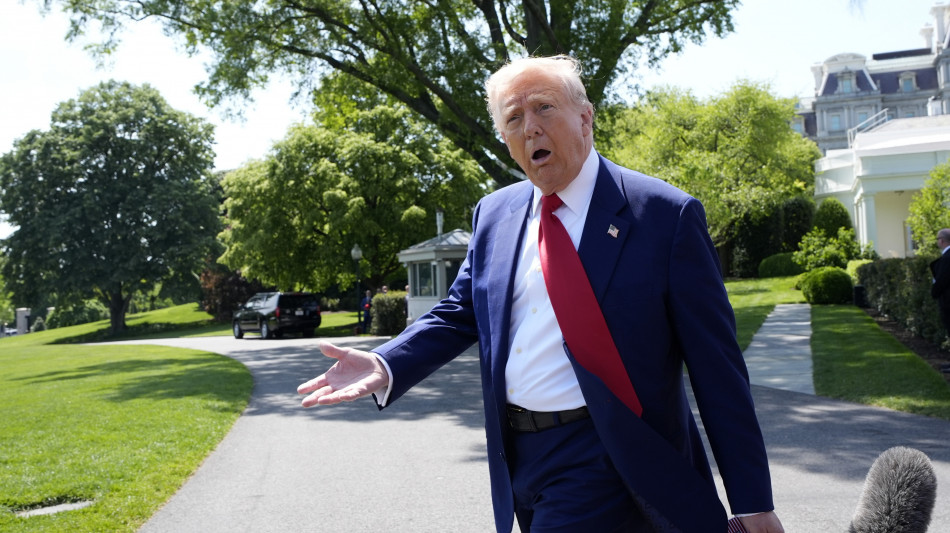 Trump attacca Biden per frenata economia, 'è sua eredità'