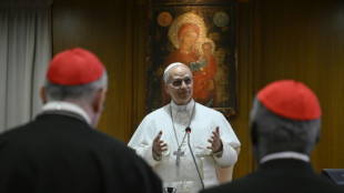León XIV, "humilde siervo de Dios", visita la tumba de Francisco