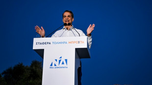 Prognosen: Partei von Regierungschef Mitsotakis bei Wahl in Griechenland vorn 