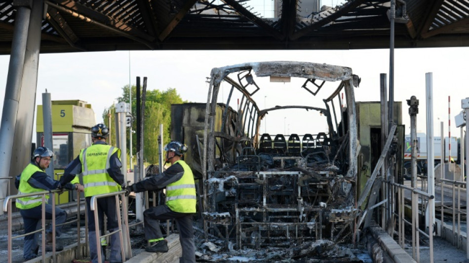 Coupe de France: une trentaine de bless&eacute;s l&eacute;gers dans une rixe entre fans de l'OL et du PSG