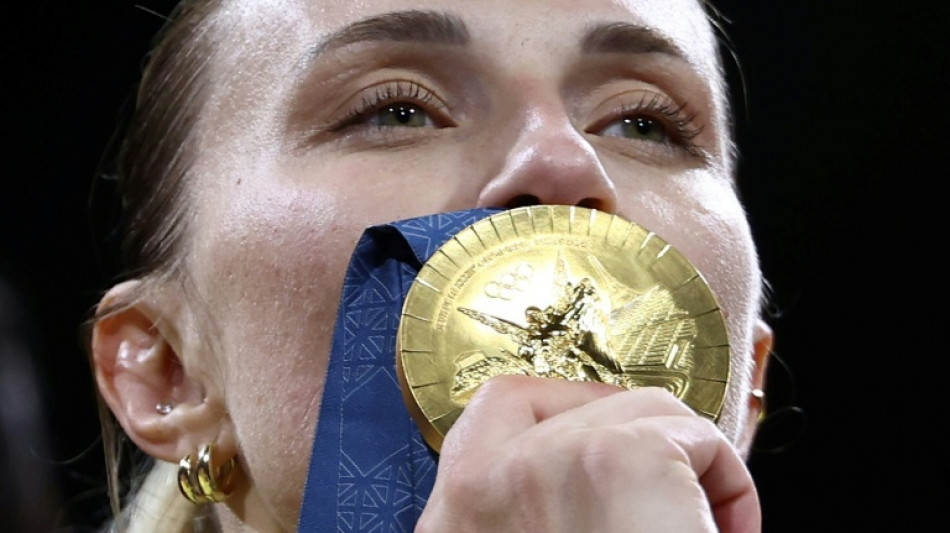 Las esgrimistas ucranianas ganan el primer oro de su pa&iacute;s en Par&iacute;s-2024 