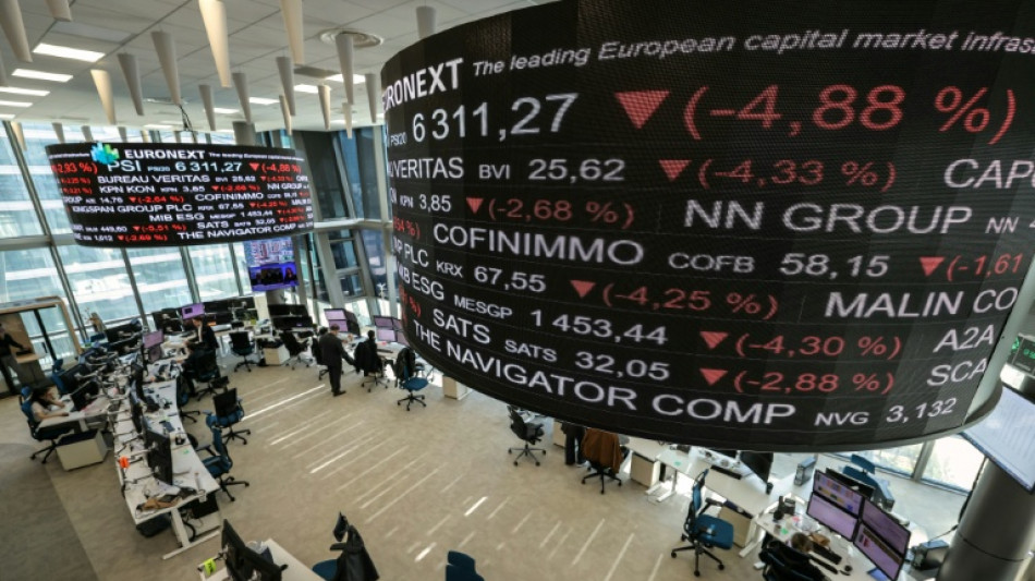 La Bourse de Paris recule sur fond de tensions entre Etats-Unis et Union Europ&eacute;enne