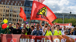 Gewerkschaft bereitet gr&ouml;&szlig;ere Streiks in Metall- und Elektrobranche vor