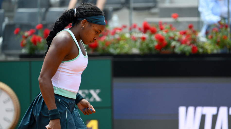 Internazionali: Gauff ai quarti di finale, battuta Jovic in rimonta