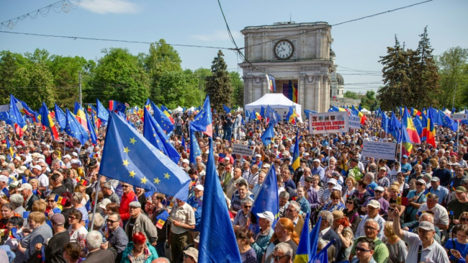 Zehntausende kommen zu pro-europ&auml;ischer Demonstration in Moldau zusammen