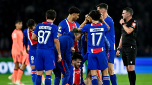 Lesi&oacute;n de Kvaratskhelia opaca la exhibici&oacute;n del PSG ante el Bar&ccedil;a