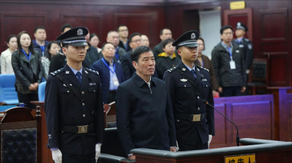 L'ex-patron du football chinois condamn&eacute; &agrave; la prison &agrave; vie pour corruption