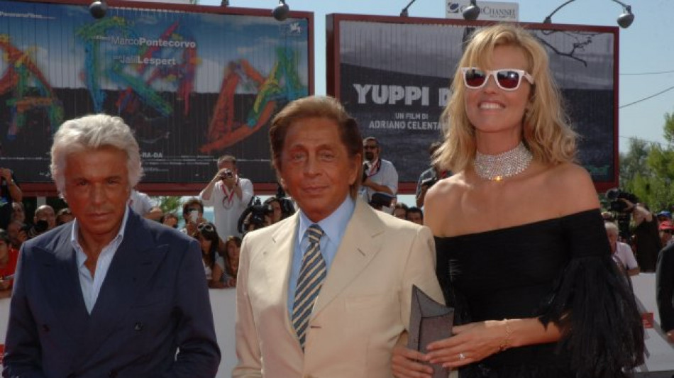 La Biennale piange Valentino, 'ha coniugato alta moda e modernit&agrave;'