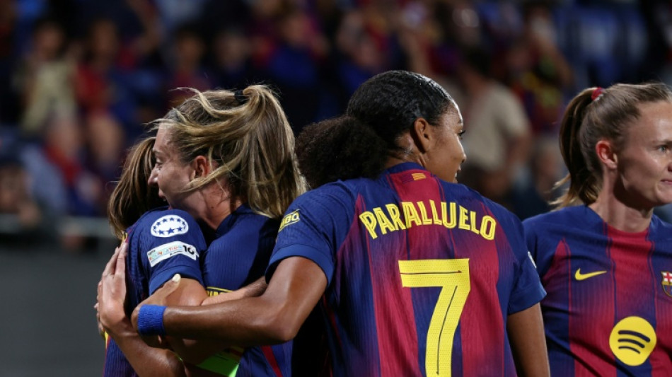 El Barcelona golea al Real Madrid (4-0) en el Cl&aacute;sico de la Liga F