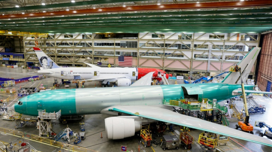 Etats-Unis: les salari&eacute;s de Boeing votent massivement pour la gr&egrave;ve, la direction veut n&eacute;gocier
