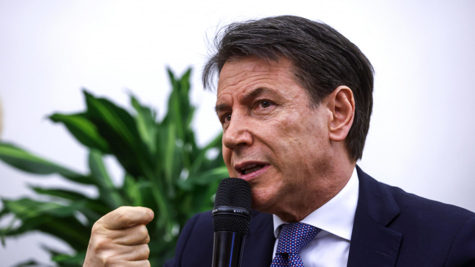 Conte su referendum, &egrave; lo stesso governo che rischia