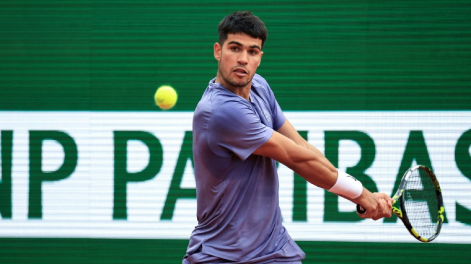 Alcaraz vence Djere e vai às quartas de final do ATP 500 de Barcelona