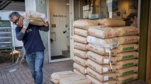 Le Japon ouvre ses réserves stratégiques de riz pour enrayer l'envolée des prix