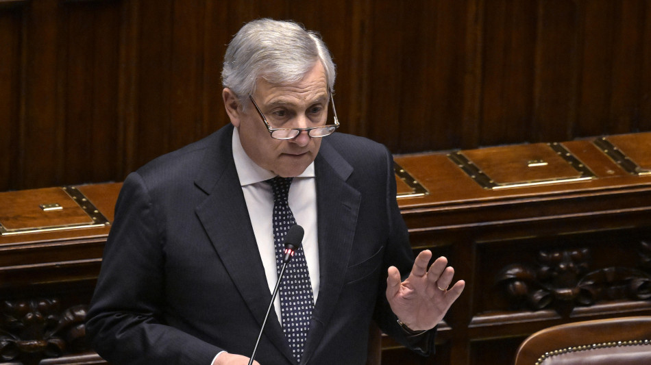 Foto di Mattarella strappata, Tajani convoca l'ambasciatore iraniano