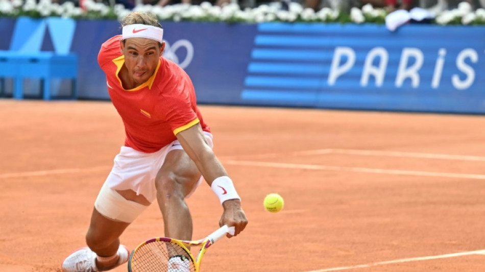 Nadal gana y Djokovic lo espera en un tenis de Par&iacute;s con festejos latinoamericanos