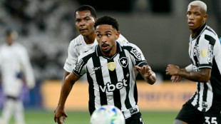 Vanderson é cortado da Seleção por lesão e Vitinho, do Botafogo, é convocado
