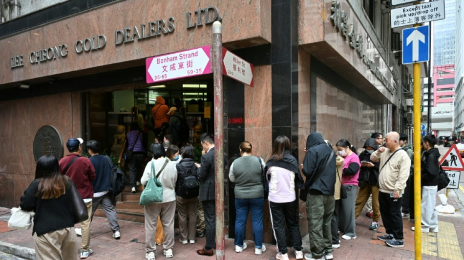 Gold surges further, oil jumps on Trump's Iran threat