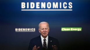 Biden vende for&ccedil;a econ&ocirc;mica, mas eleitores ainda n&atilde;o compraram a ideia