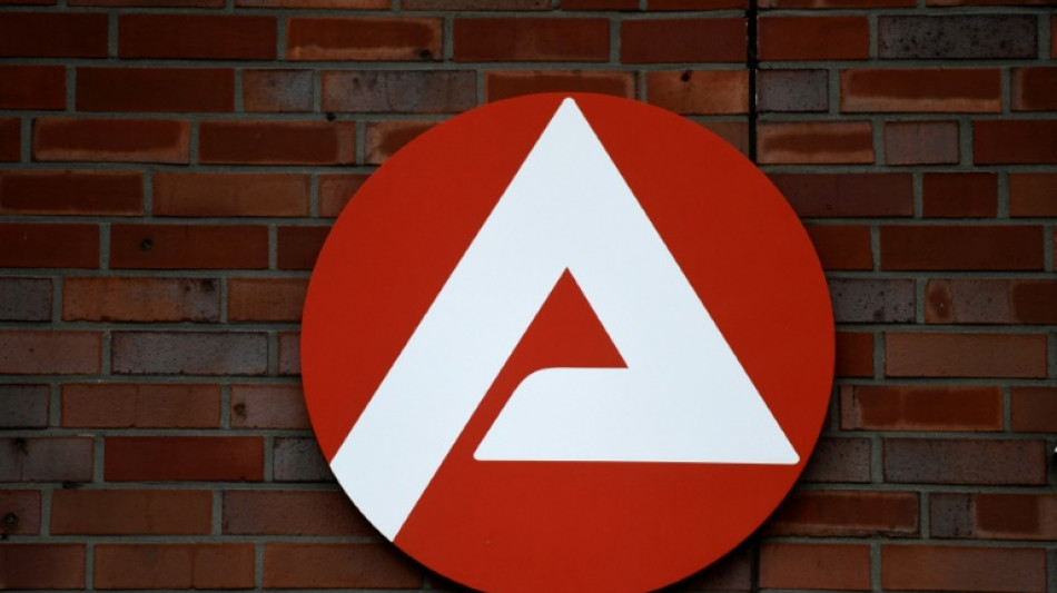 Arbeitskr&auml;ftenachfrage im Juli stabil geblieben