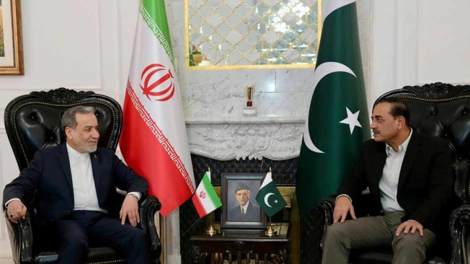 Le n&eacute;gociateur iranien conclut une visite &agrave; Islamabad o&ugrave; sont attendus les Am&eacute;ricains

