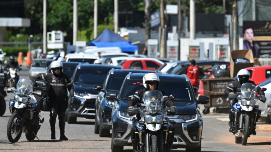 El expresidente brasile&ntilde;o Bolsonaro sale de prisi&oacute;n e ingresa a hospital para cirug&iacute;a