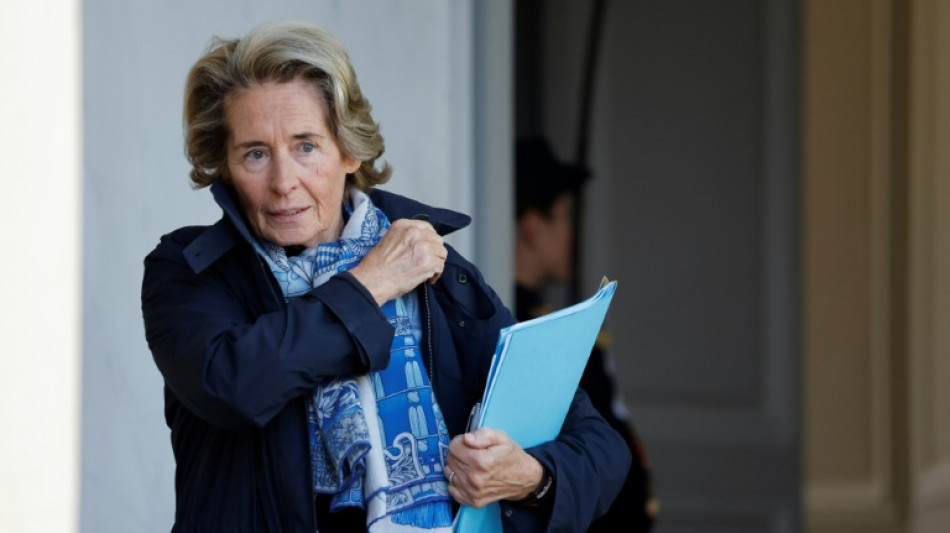Chiffrage de son patrimoine : l'ex-ministre Cayeux visée par une enquête