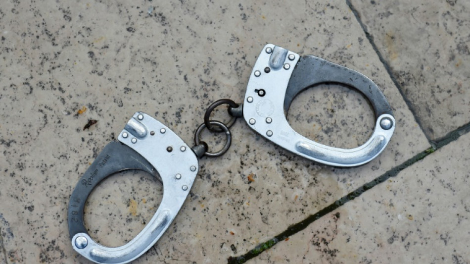 15 Festnahmen bei Durchsuchungen gegen Drogenhandel in drei Bundesländern