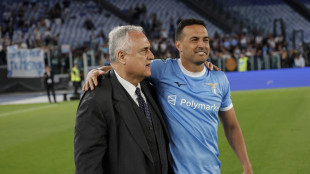 La Lazio saluta Pedro, omaggio in campo dopo match con Pisa