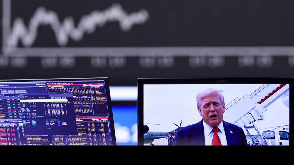 Borsa: l'Europa apre in rialzo con i dazi, Francoforte +1,1%