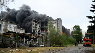Frappes russes meurtrières sur Kharkiv, l'Ukraine récupère les corps de 1.200 soldats
