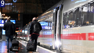 Bundesverkehrsminister rechnet zur Weihnachtszeit mit p&uuml;nktlicheren Fernz&uuml;gen