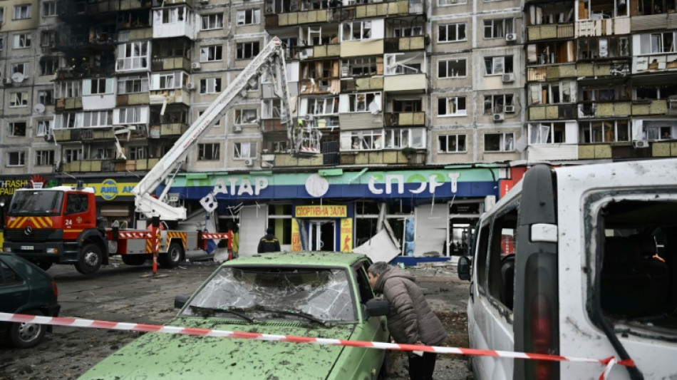 Nuevos bombardeos rusos en Kiev tras la destituci&oacute;n de la mano derecha de Zelenski