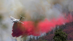 Un incendie g&eacute;ant continue de faire rage en Californie