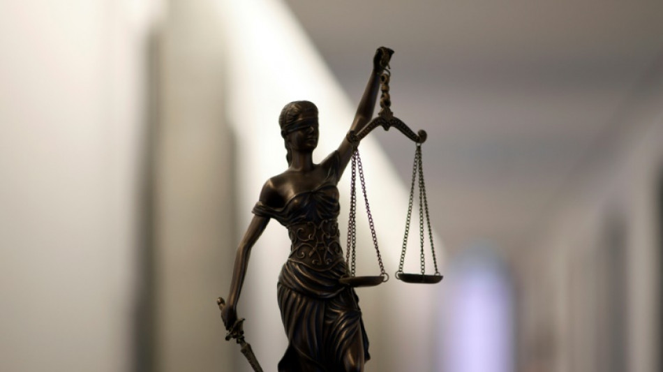 F&uuml;nf Tadschiken in D&uuml;sseldorf wegen IS-Mitgliedschaft zu Haftstrafen verurteilt